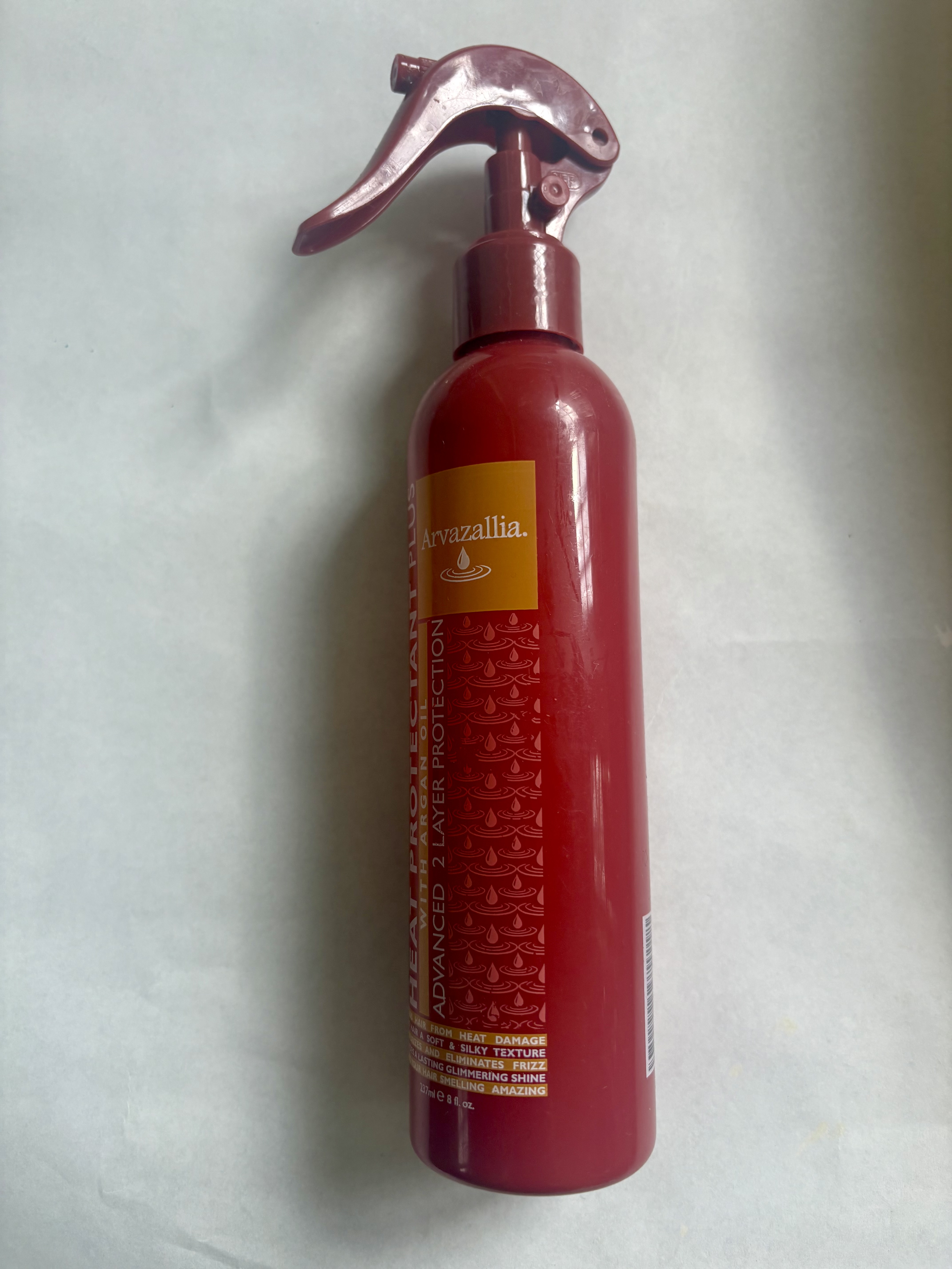 Arvazallia Heat Protectant Spray with Argan Oil - Professional Grade Thermal Protector, Leave-in Conditioner, Anti-frizz, and Shine Spray