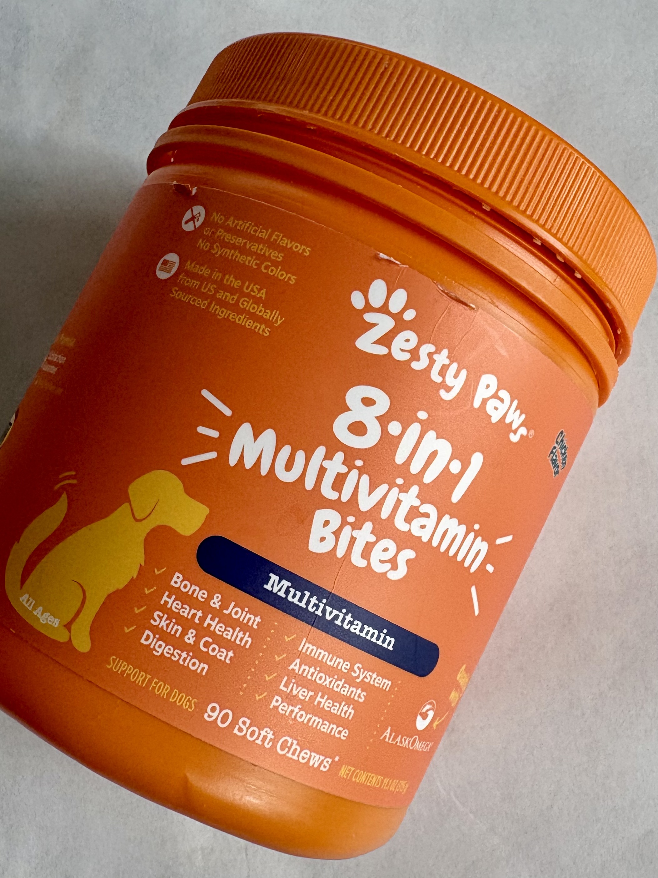 Zesty Paws Dog Multivitamin, Chewable Dog Vitamins and Supplements for Hip & Joints, Skin & Coat, Omega 3 Fish Oil for Dogs- Senior & Puppy Multivitamin- Chicken- 90ct